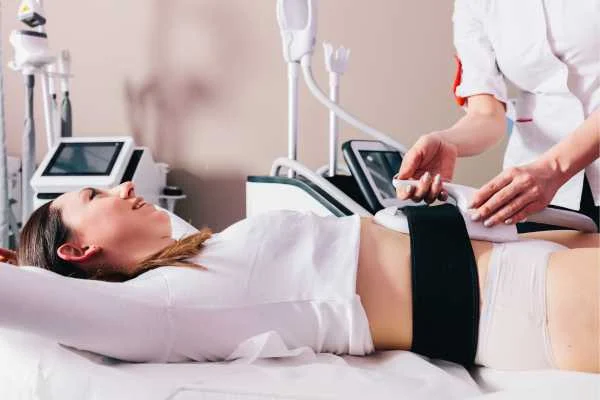 woman having body sculpting to help improve her body image and her mental health Edgware